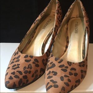 Maurices Lauren Animal Pump